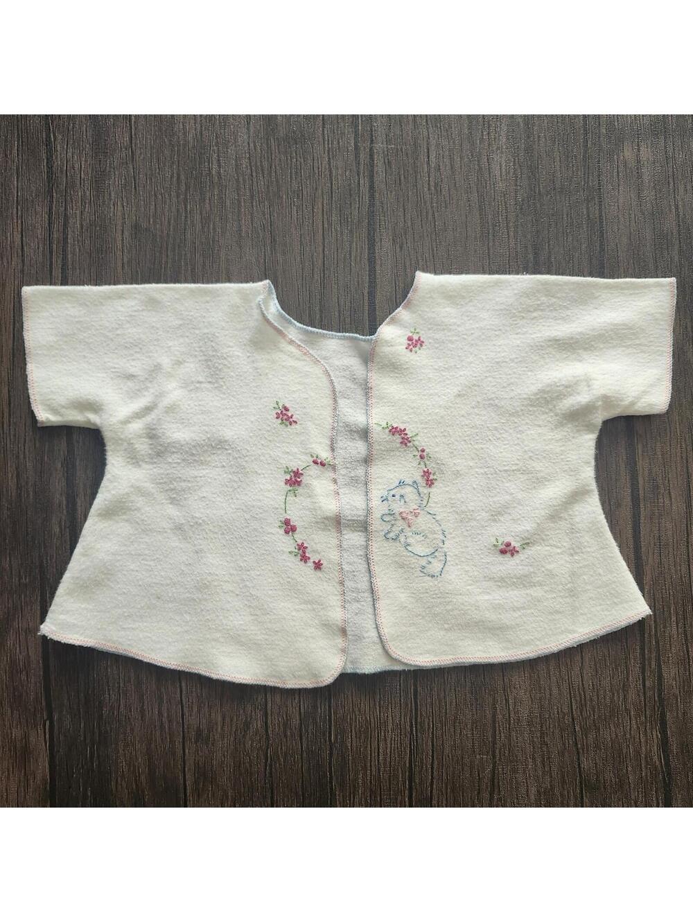 Vintage Embroidered Flannel Baby Jacket Boquets & Blue Kitten Open Front 1950's
